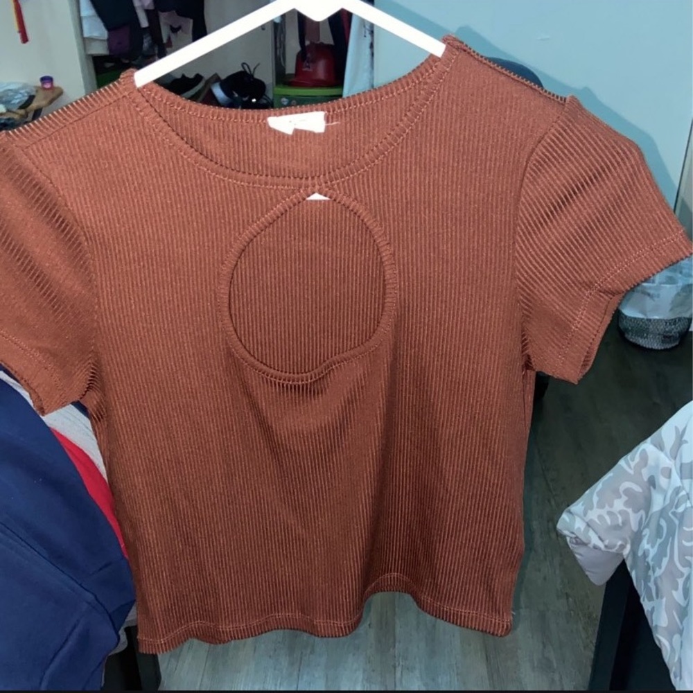 crop top